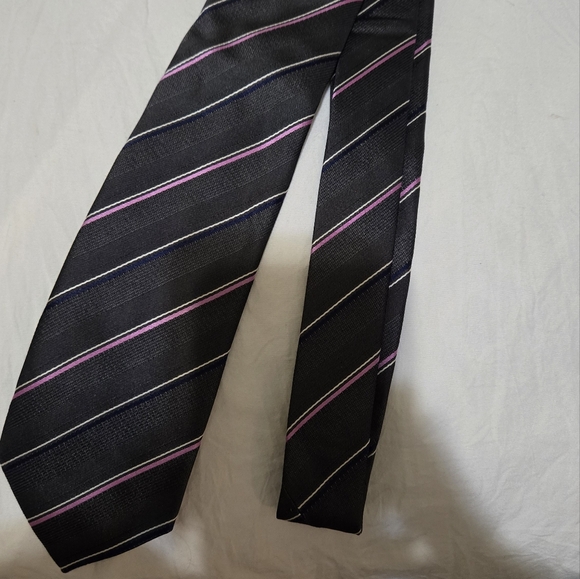 Hugo BossNWOT silk tie Charcoal gray, purple and navy/white thin stripe GORGEOUS - Picture 2 of 7